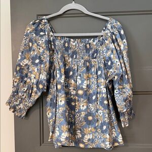 Marea, Chic Floral Blue Blouse